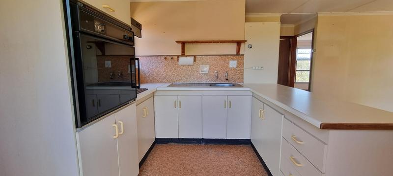 2 Bedroom Property for Sale in Fraaiuitsig Western Cape